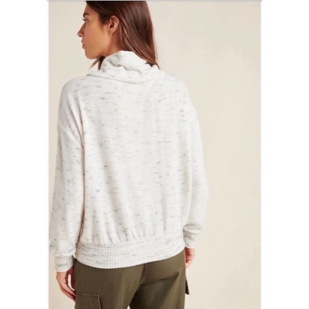 Anthropologie Darcy Cowl Neck Pullover Size XS heathered white/gray